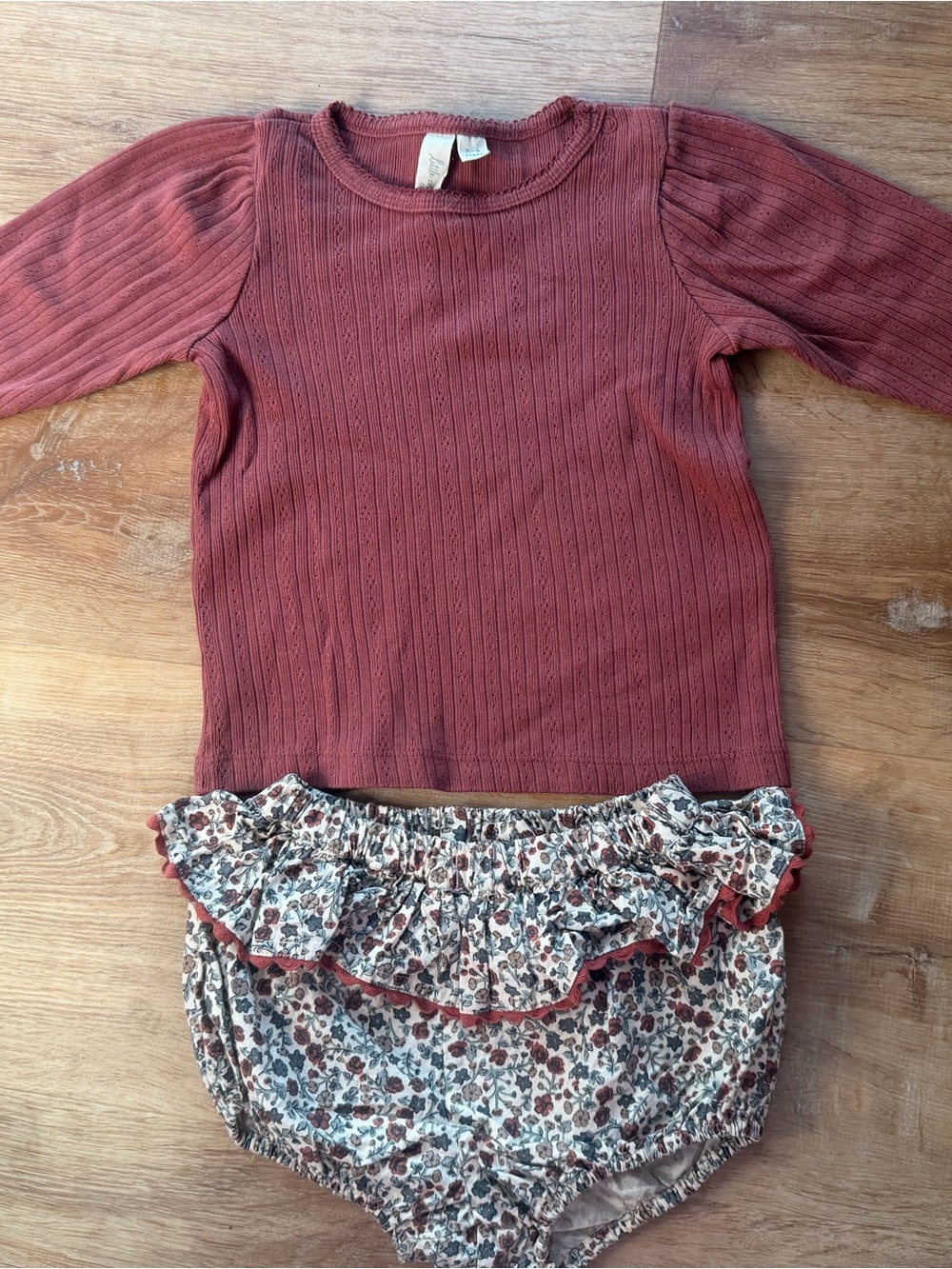 Toddler Rust Ribbed Top & Floral Ruffle Bloomer Set
